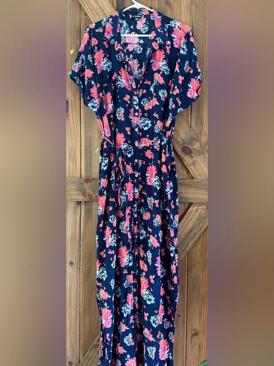 LuLaRoe Dresses & Skirts - LuLaRoe Navy Floral Button-Front Dress with Pink & Coral Blooms